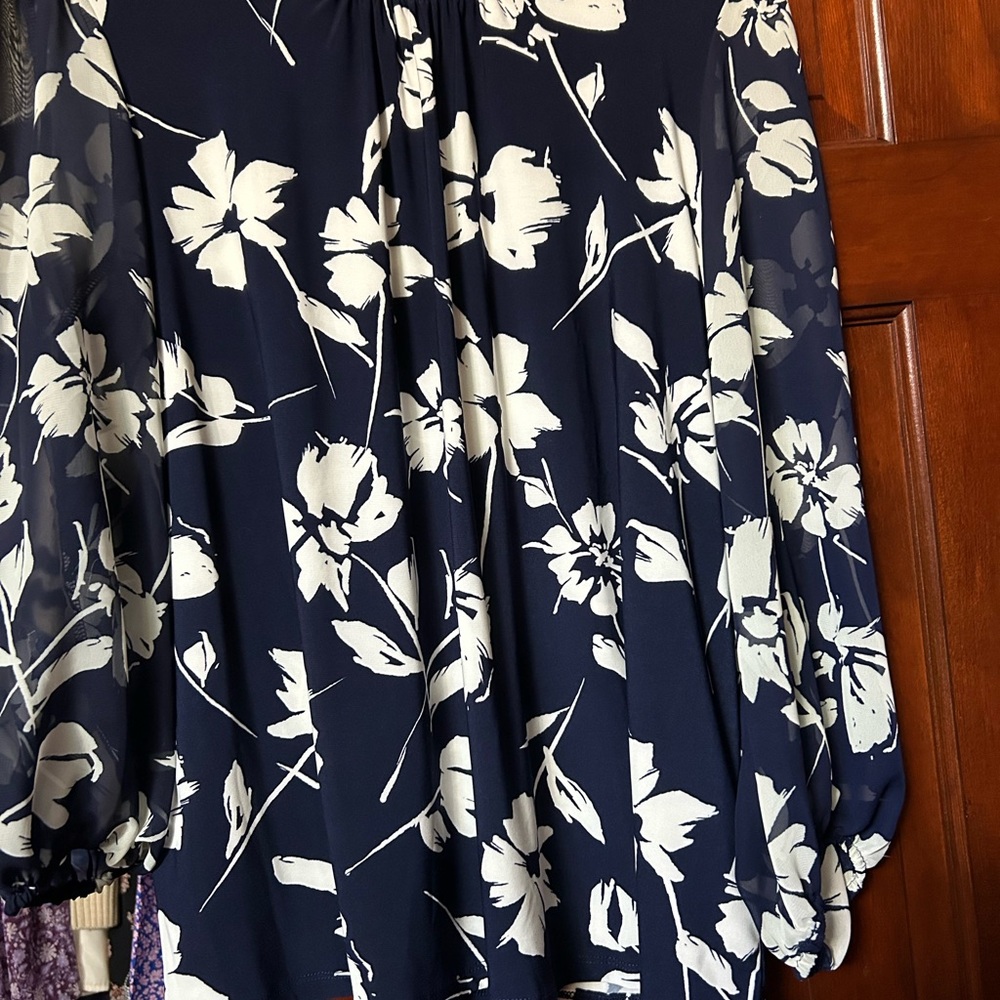 Kasper Navy and White Floral Top